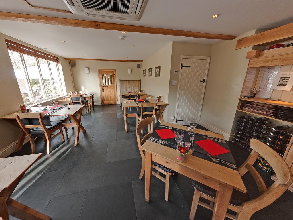 Inn The Saracens Head Symonds Yat