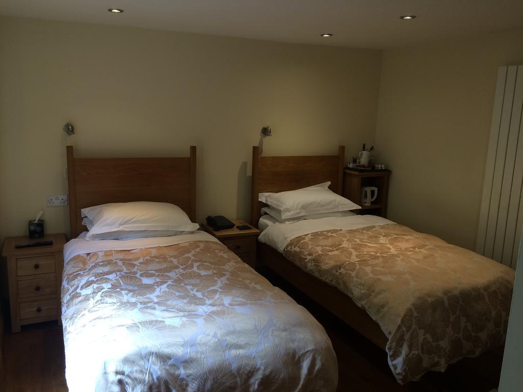Мини-отель The Saracens Head 4*